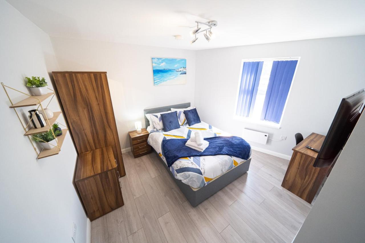 Bv With Ensuite Showers & Share Kitchens Prime Location Near Hospital, Town Center 4