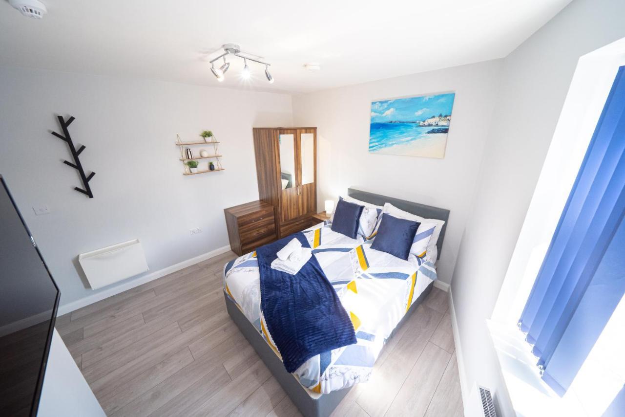 Holiday home Bv With Ensuite Showers & Share Kitchens Prime Location Near Hospital, Town Center 4 *