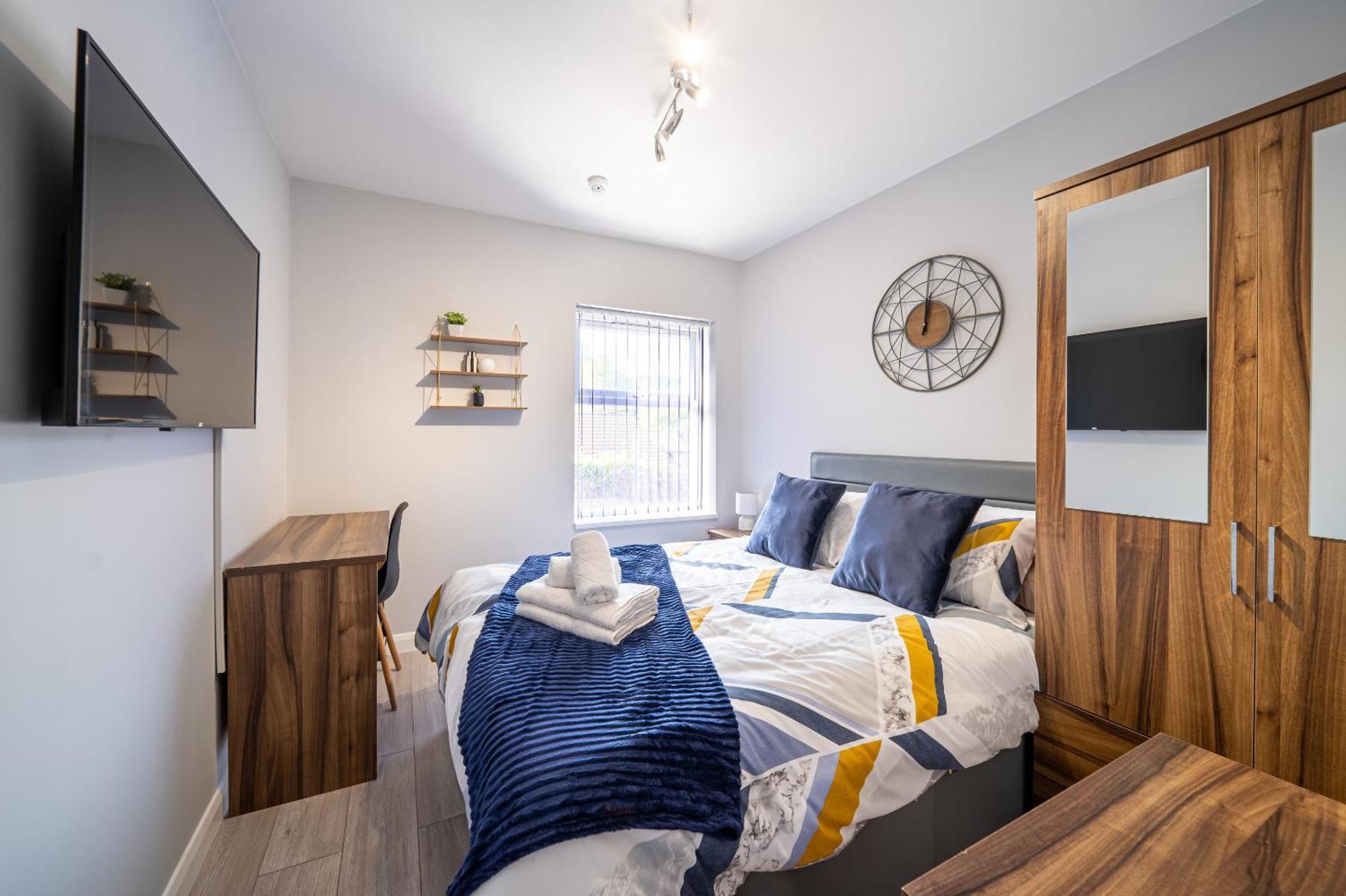 Holiday home Bv With Ensuite Showers & Share Kitchens Prime Location Near Hospital, Town Center 4